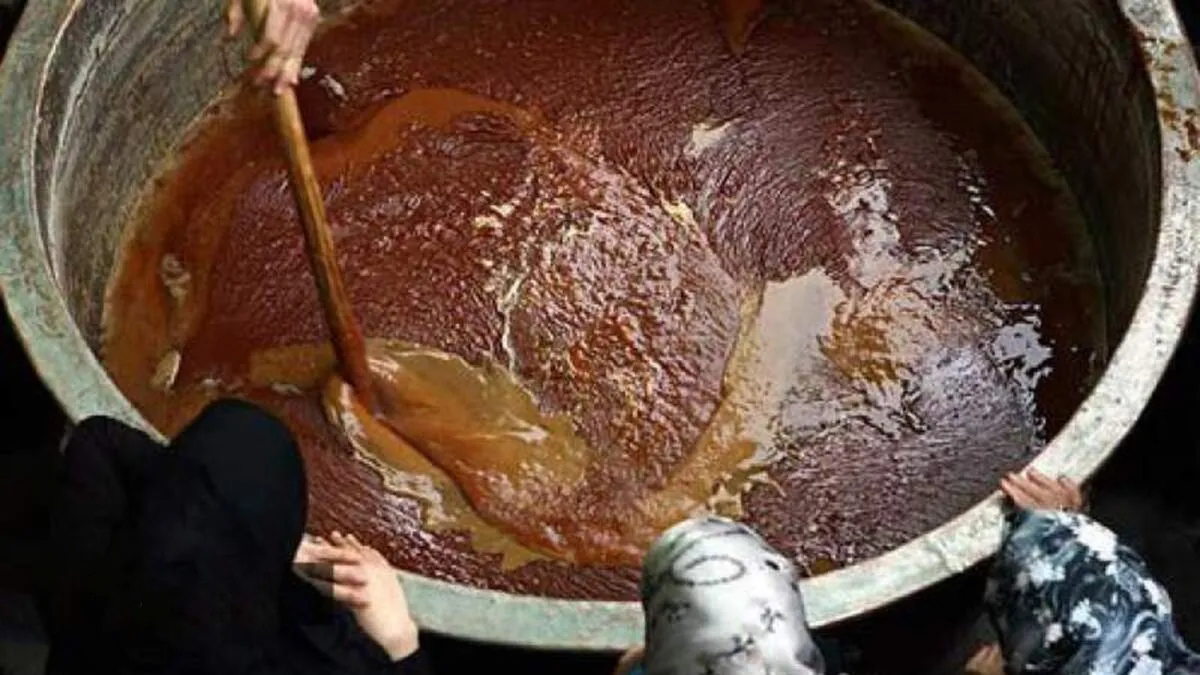 زنان روستای حصارسرخ، میراث‌دار یک آیین کهن باستانی هستند