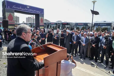 رونمایی از ١۵٠ دستگاه ون و اتوبوس با حضور وزیر کشور در مشهد