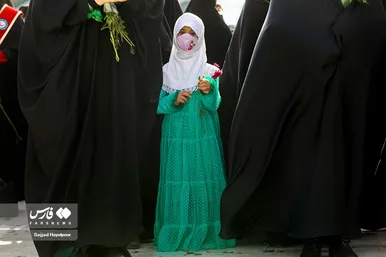 صبحگاه مشترک نیرو‌های مسلح در مسجد جمکران