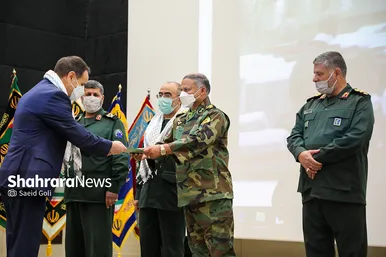 تجلیل از پیشکسوتان دفاع مقدس خراسان رضوی همزمان با سراسر کشور