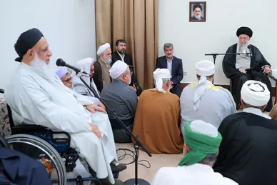 عکس‌هایی از دیدار جمعی از بزرگان و علمای اهل سنت با رهبر معظم انقلاب