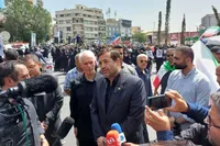 دنیامالی: نباید یک دلقک را جدی گرفت