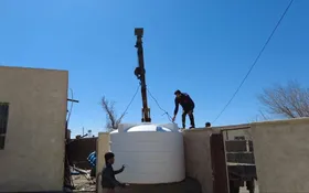 ارائه خدمات &laquo;آب&zwnj;رسانی&raquo; در پهنه سیستان توسط خادمیاران رضوی و با هدف کمک به مدیریت کم&zwnj;آبی