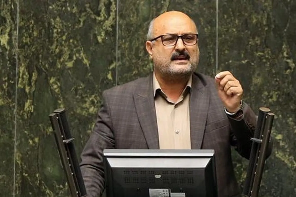 نماینده مجلس: خط فقر به ۲۰ میلیون تومان رسید| آقای رئیس‌جمهور تا کی مردم را به صبر دعوت کنیم؟