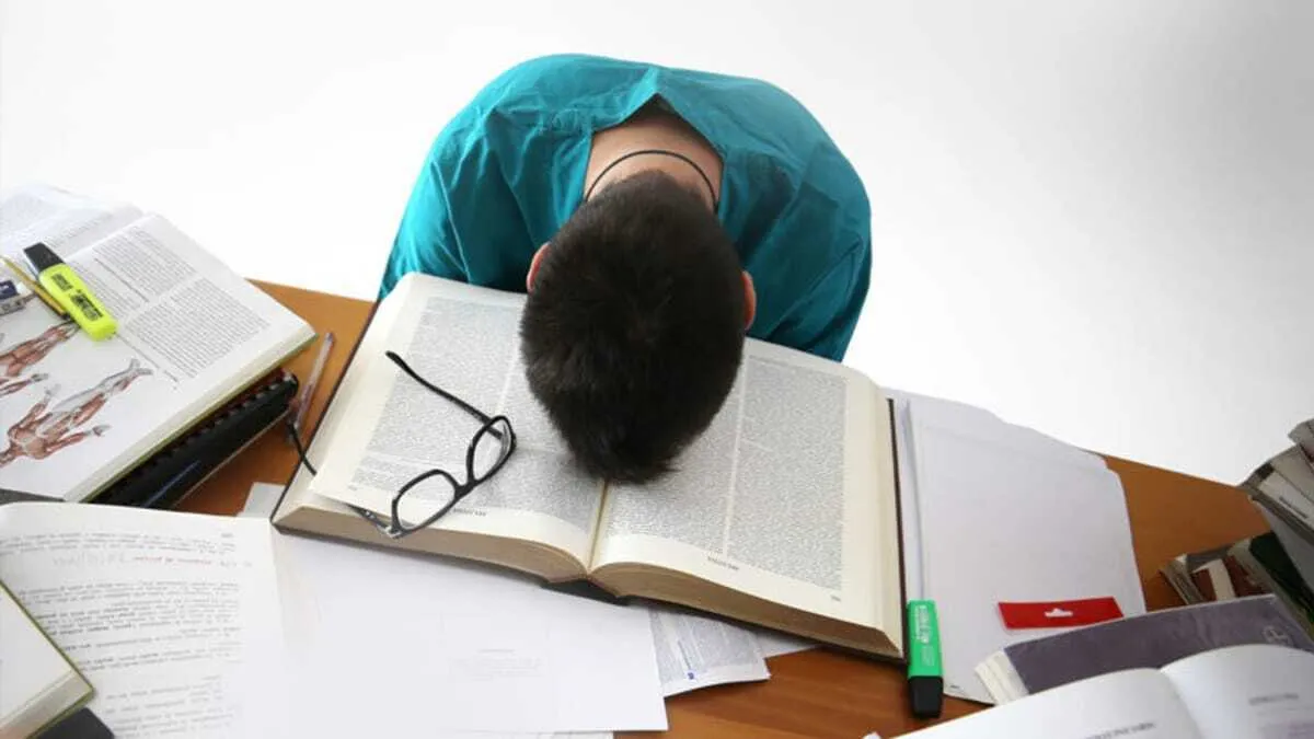 توصیه‌های یک روانشناس برای مدیریت استرس دانشجویان