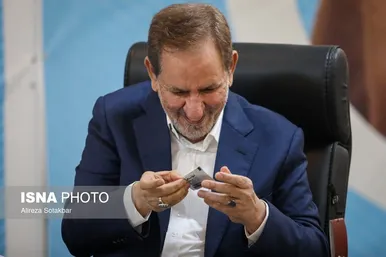 عکس‌هایی از آخرین روز ثبت‌نام کاندیداهای چهاردهمین دوره انتخابات ریاست‌جمهوری ۱۴۰۳