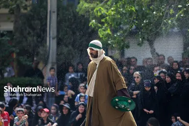 آیین تعزیه خوانی و خیمه سوزان عاشورا در محله دندانپزشکان مشهد