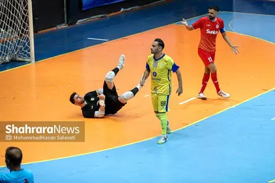 لیگ برتر فوتسال | مسابقه فرش آرا مشهد و سن ایچ ساوه