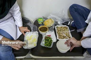 افطار به وقت خدمت