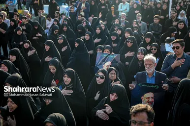 اجتماع مردم مشهد برای شهادت خادم الرضا (ع) سید ابراهیم رئیسی