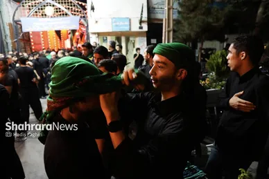 گزارش تصویری | آیین مشعل‌گردانی نجفی‌های مقیم مشهد