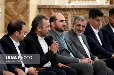 دیدار ملی‌پوشان فوتبال ایران با رییس جمهور