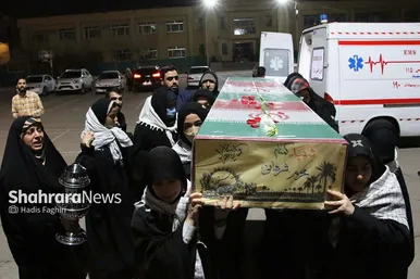 تشییع شهید گمنام در جمع دختران مدرسه امام رضا(ع) در مشهد