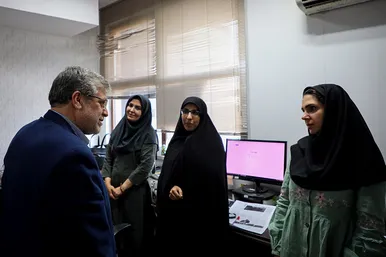 حضور شهردار مشهد در روزنامه شهرآرا به مناسبت روز خبرنگار