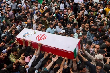 تشییع باشکوه پیکر «شهید غیرت» حمیدرضا الداغی