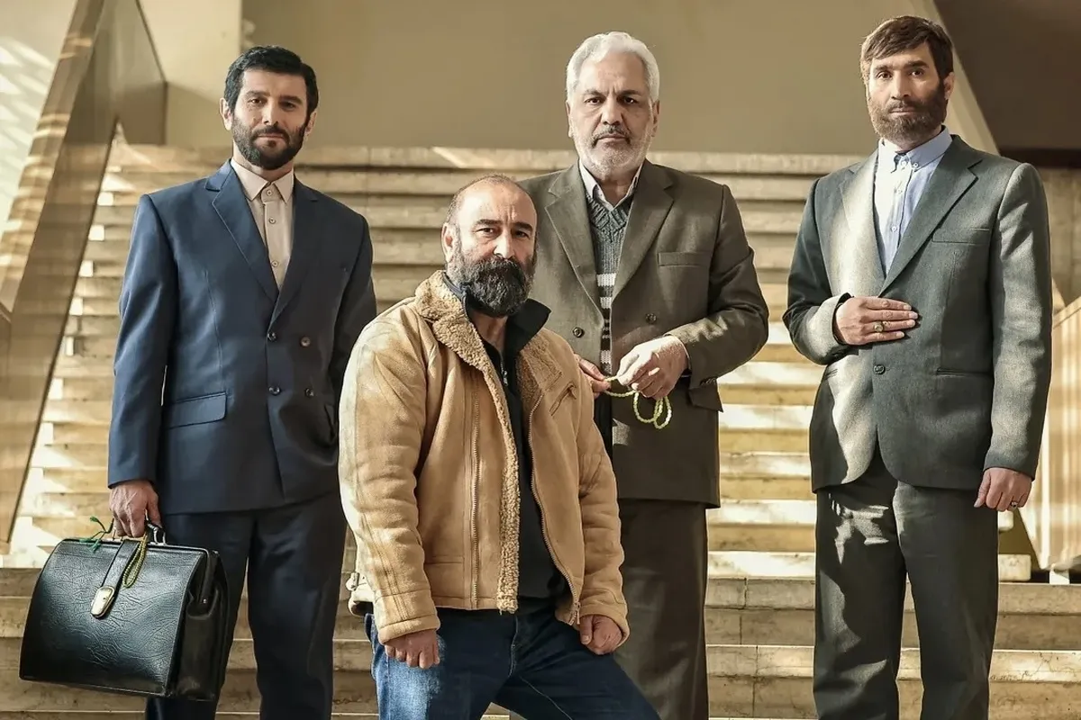 نگاهی به فیلم سینمایی «آقای زالو» با بازی امین حیایی