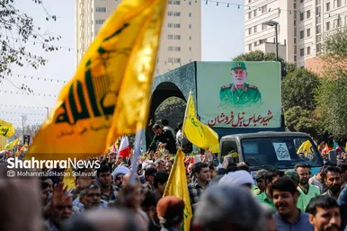 گزارش تصویری | تشییع پیکر سردار شهید نیلفروشان در مشهد