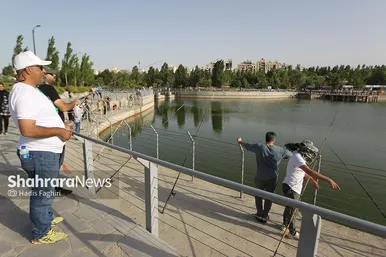 جشنواره ماهیگیری در رود پارک مشهد