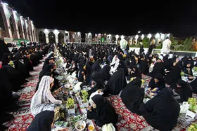 ویدئو | مهمان سفره پدری در حرم مطهر امام رضا(ع) باشید