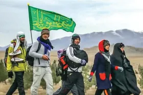 گفتگو با هنرمندان درباره ظرفیت&zwnj;های حرکت زائران پیاده حضرت رضا (ع) برای ساخت آثار مستند و سینمایی | الگوسازی رسانه&zwnj;ای از یک خدمت صادقانه