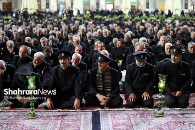 شام غریبان حسینی در حرم مطهر رضوی