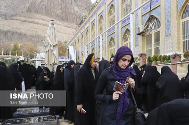 عکس‌هایی از مراسم سالگرد شهادت حاج قاسم سلیمانی در گلزار شهدای کرمان