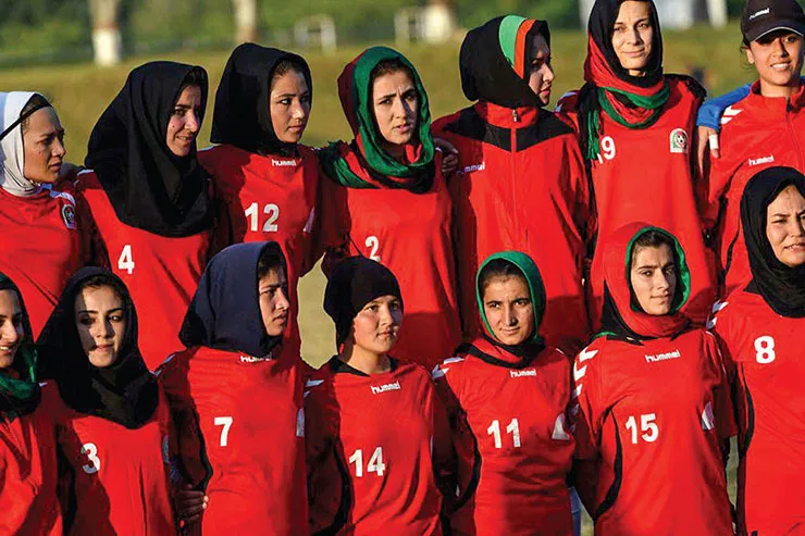 کمک جهان به بانوان فوتبالیست افغان