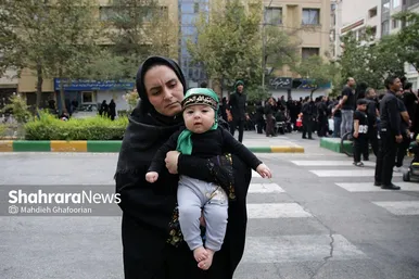 آیین تعزیه خوانی و خیمه سوزان عاشورا در محله دندانپزشکان مشهد