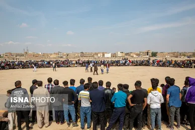 مسابقات کشتی سنتی افغانستانی‌ها به مناسبت نوروز در قم