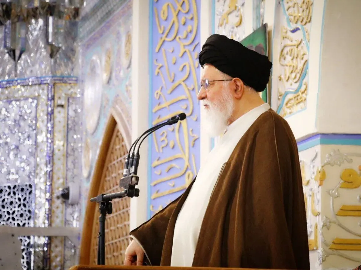 آیت الله علم الهدی: جامعه نباید تلخ کام باشد، مردم باید راحت زندگی کنند| بی انصافی سوداگران، دلیل بی ثباتی بازار