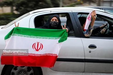 شادی مردم مشهد بعد از برد تیم ملی ایران