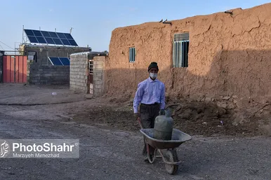درآمدزایی اهالی روستای چاه نسر به کمک پنل های خورشیدی