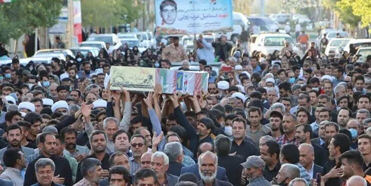 پیکر شهید اسماعیل عرب زوزنی در زادگاهش روستای زوزن به خاک سپرده شد
