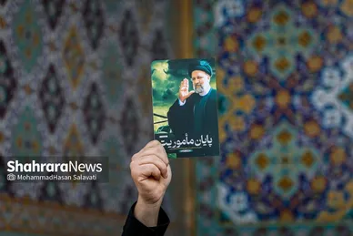 گزارش تصویری | لحظه تحویل سال در حرم مطهر امام رضا (ع)