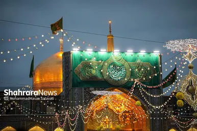 دعا برای سلامتی رئیس جمهور در حرم مطهر رضوی