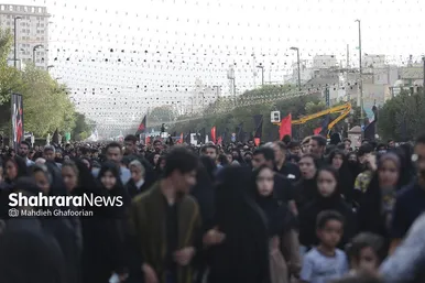 پیاده‌روی جاماندگان اربعین حسینی در مشهد