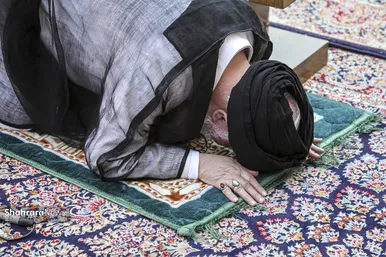 گزارش تصویری | آیین نواخته شدن زنگ نماز اول مهر