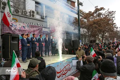 گزارش تصویری حضور باشکوه مردم مشهد در راهپیمایی ۲۲ بهمن - ۲