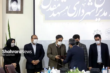 آیین تکریم و معارفه مدیران شهری و مدیرعامل موسسه فرهنگی شهرآرا