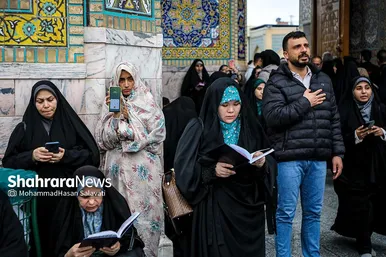 تحویل سال ۱۴۰۳ در حرم مطهر امام رضا (ع) و خیابان‌های منتهی به حرم