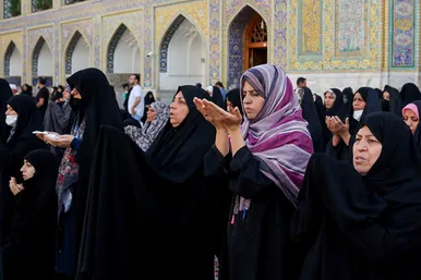 نماز عید قربان در حرم مطهر رضوی