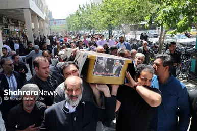 مراسم تشییع حاج فضل‌الله برهانی در حرم مطهر رضوی