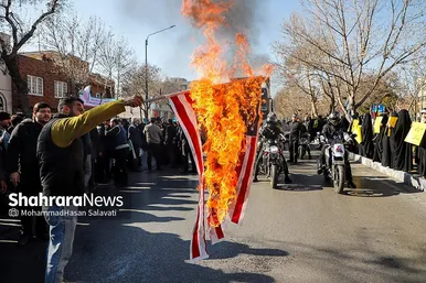 گزارش تصویری | ساعاتی پیش از مراسم تشییع پیکر شهدای مدافع امنیت در مشهد (۲۲ دی ۱۴۰۴)