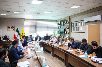 میزگرد بررسی حوادث خیابان وکیل آباد