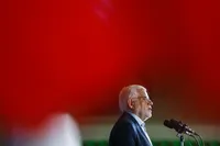 معاون اول رئیس جمهور: برگزاری ایمن مراسم تشییع و حفظ سلامت مردم به‌خوبی محقق شد