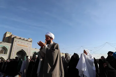 نماز عید فطر در حرم مطهر رضوی