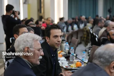 گزارش تصویری |  نشست صمیمی وزیر فرهنگ و ارشاد اسلامی با اصحاب فرهنگ و هنر خراسان رضوی