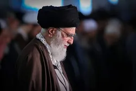 ویدئو | تا ساعاتی دیگر؛ رهبر انقلاب در دانشگاه تهران بر پیکر رئیس&zwnj;جمهور و همراهان ایشان نماز اقامه می&zwnj;کنند
