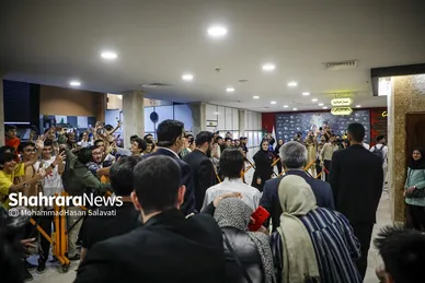 گزارش تصویری | اکران مردمی فیلم «زیبا صدایم کن » با حضور عوامل در مشهد