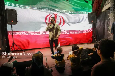 گزارش تصویری | مراسم انتخاب چهره هنری انقلاب اسلامی خراسان رضوی ۱۴۰۴ در مشهد
